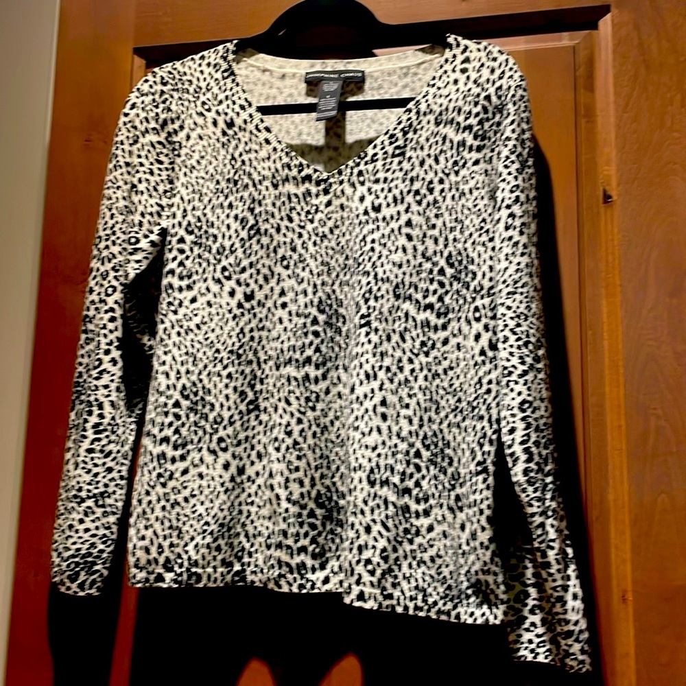 Josephine Chaus Large leopard print black and cream pullover sweater